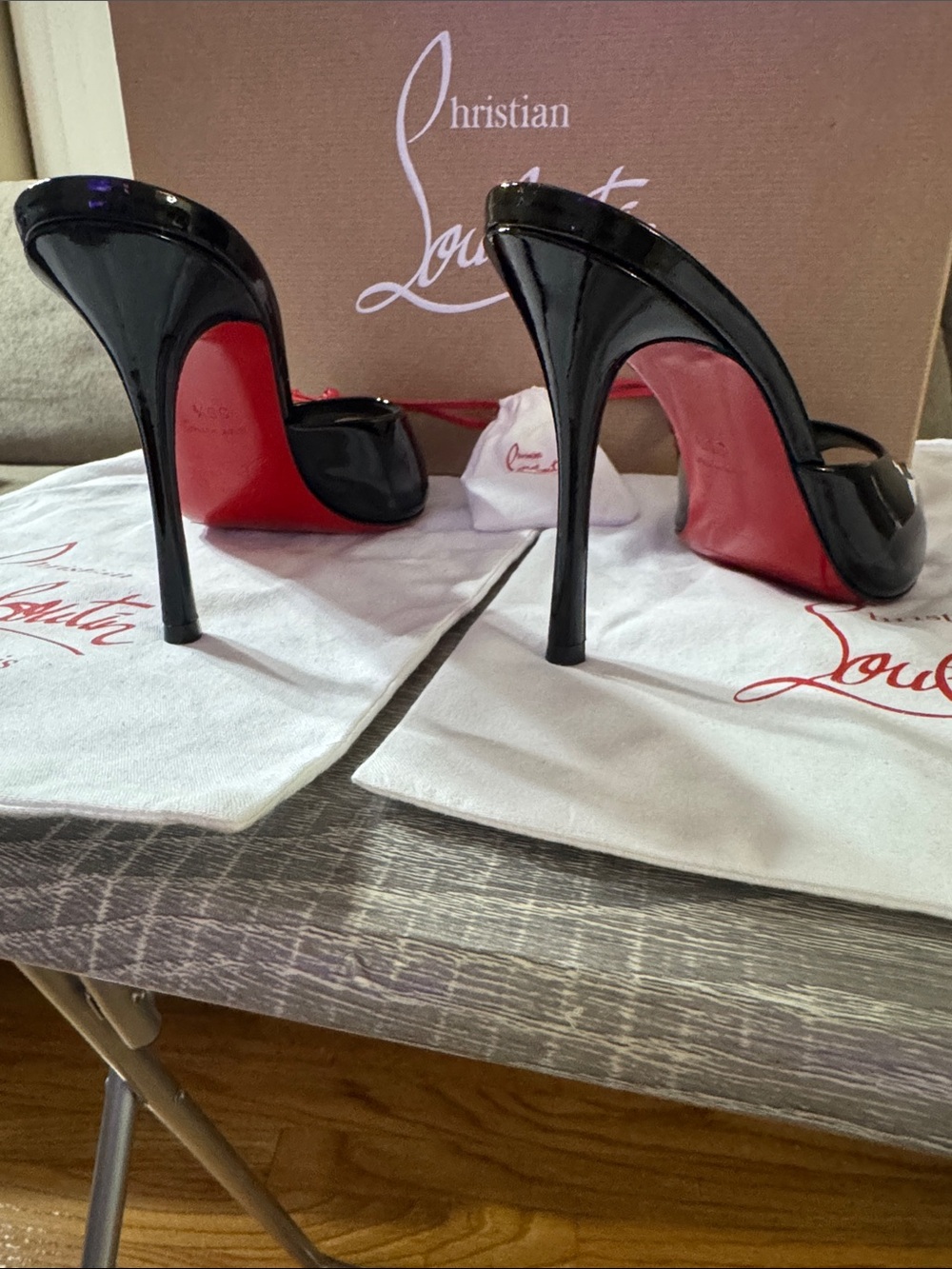 Christian Louboutin Black Patent Me Dolly 100 mm - Picture 4 of 5